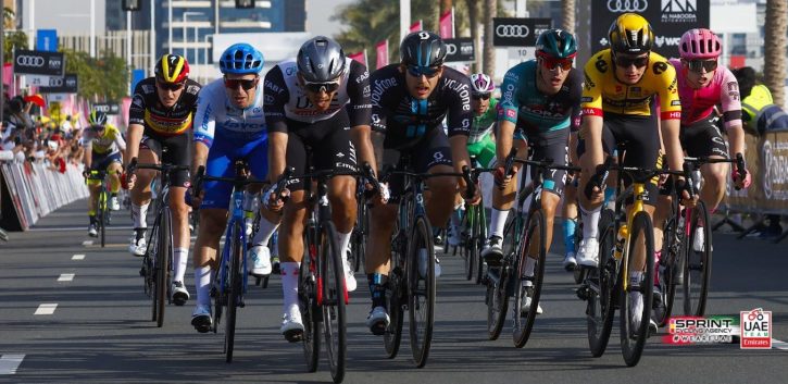 Juan Sebastián Molano gana al esprint la cuarta etapa del UAE Tour