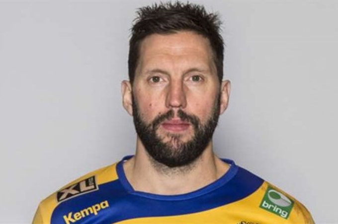 El sueco Tobias Karlsson deja el balonmano a final de temporada