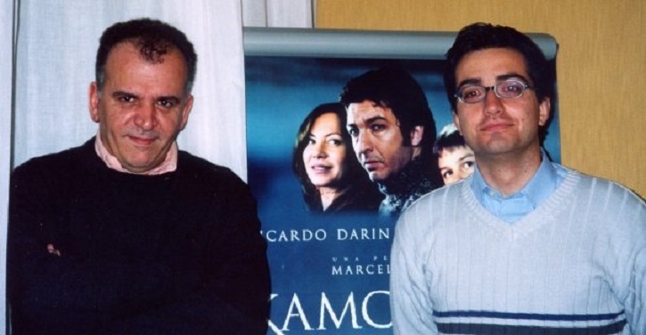 El director de cine, Marcelo Piñeyro junto al periodista José Luis Panero, tras una entrevista durante la promoción de Kamchatka en Madrid | Ricardo Darín protagonizará ‘1985’, thriller inspirado en la dictadura argentina