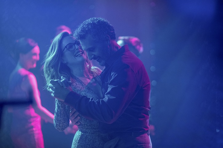 John Turturro y Julianne Moore en Gloria Bell | ‘Gloria Bell’: Julianne Moore salva el remake de Sebastian Lelio