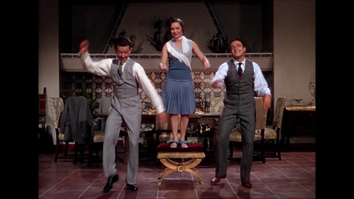 Fotograma del filme con Donald O´Connor, Debbie Reynolds y Gene Kelly | ¿Mejor ‘El crepúsculo de los dioses’ que ‘Cantando bajo la lluvia’? 