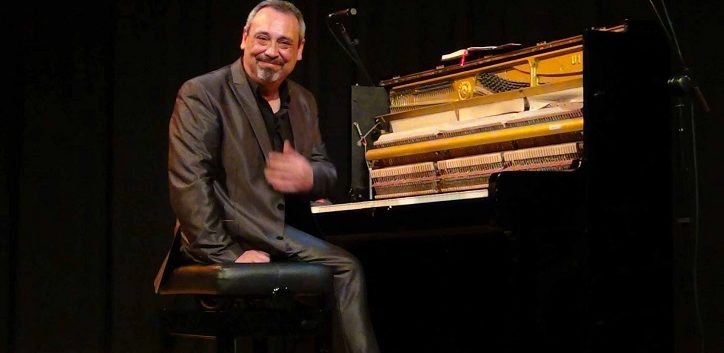 https://www.cope.es/blogs/palomitas-de-maiz/2020/12/23/entrevista-al-pianista-jorge-gil-zulueta-el-silencio-tambien-es-musica/