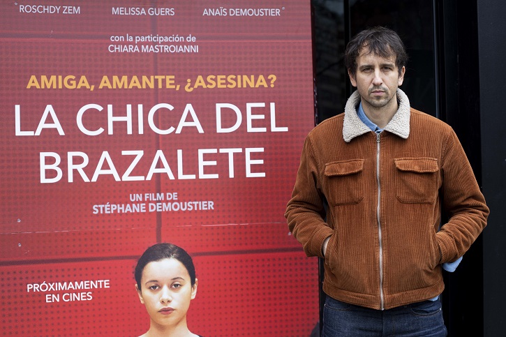 La chica del brazalete. Dirigida por Stéphane Demoustir por cortesia Surtsey Films . Cine Embajadores © Nacho Lopez | Stéphane Demoustier: 'La chica del brazalete' cuestiona el conflicto moral