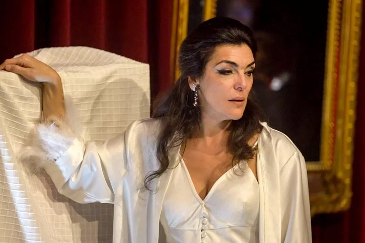 La actriz Mabel del Pozo | ‘María Callas Sfogato’: Hoy arranca la gira del exitoso dramedia teatral