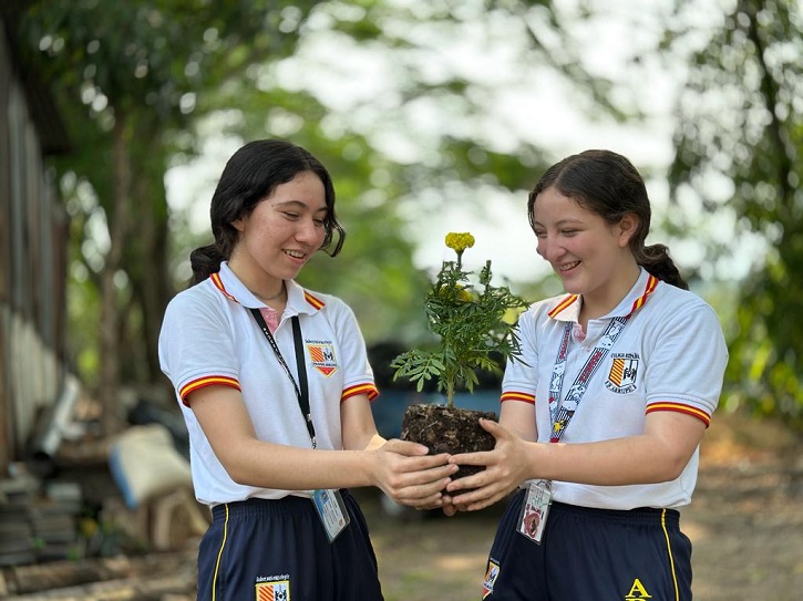 Algunas de las actividades de los estudiantes de la Fundación Padre Arrupe 