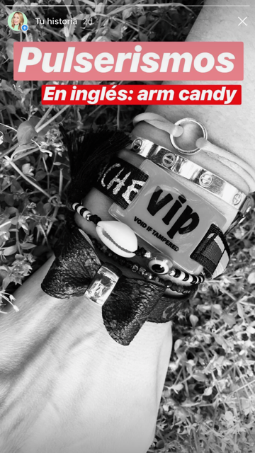 ¿La pulsera VIP del festival no coincide en color con la de esta año? No hay problema, ponemos la foto en blanco y negro.