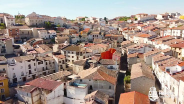 Echan a 200 okupas de un pueblo de Guadalajara aplicando una sencilla norma que podría usarse en España: todos los vecinos estaban de acuerdo