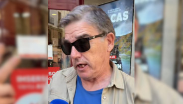 Un jubilado de Zaragoza avisa tras acudir a la venta de viajes del Imserso: «Lo mismo de todos los años, sólo queda en una playa en enero que hace más frío que aquí»