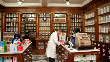 Pere Quintana, 108 años: «Trabajé como farmacéutico durante 37 años, pero como estoy viviendo tanto, hace más que estoy jubilado que lo que estuve trabajando, para el Estado es un fracaso»