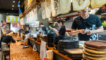 Si superas estos centímetros, Japón te puede multar: los hombres no deben sobrepasar los 85