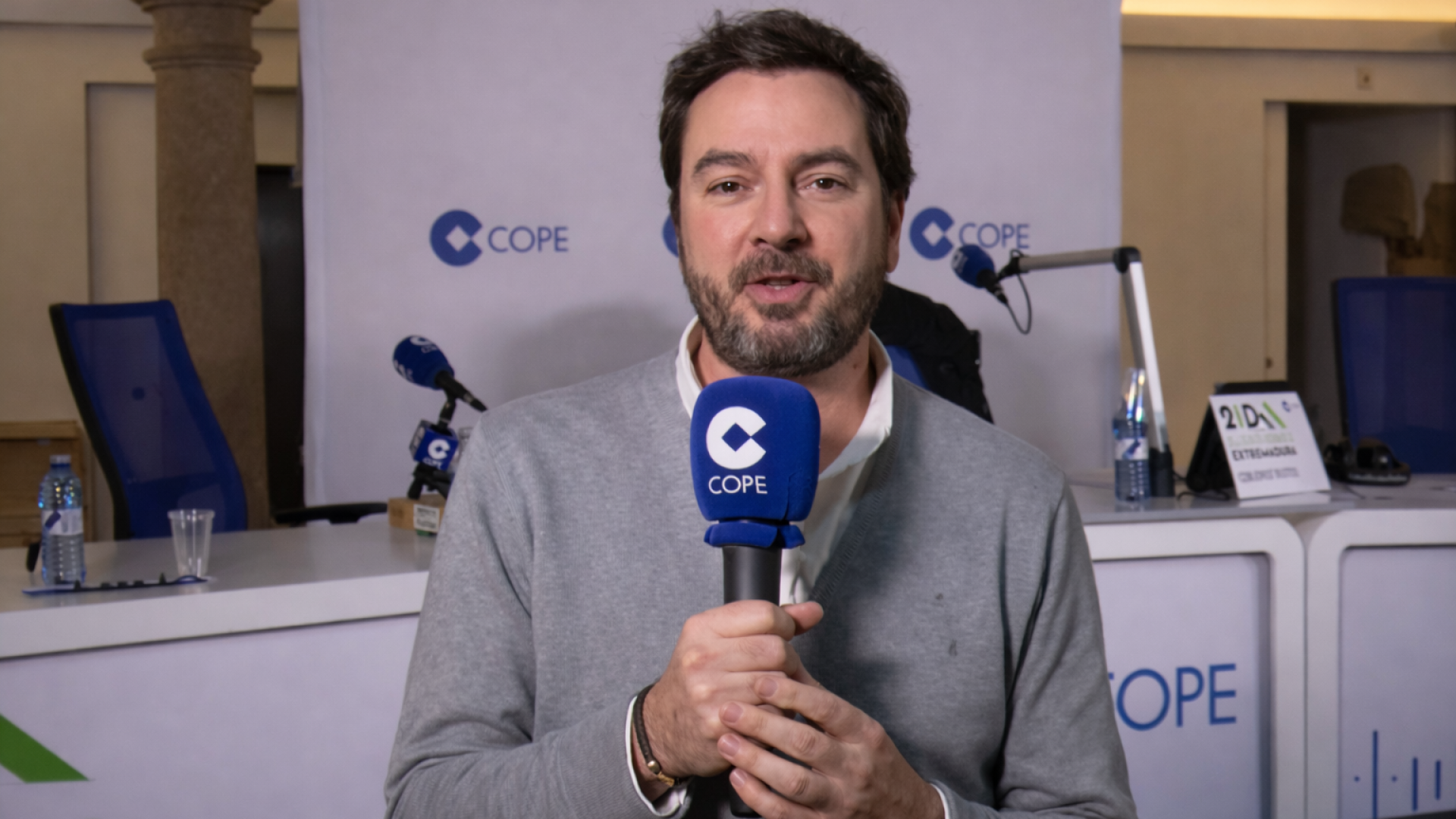 Jorge Bustos: 'El titular de la noche es la debacle absoluta del sanchismo, un giro histórico en Extremadura'