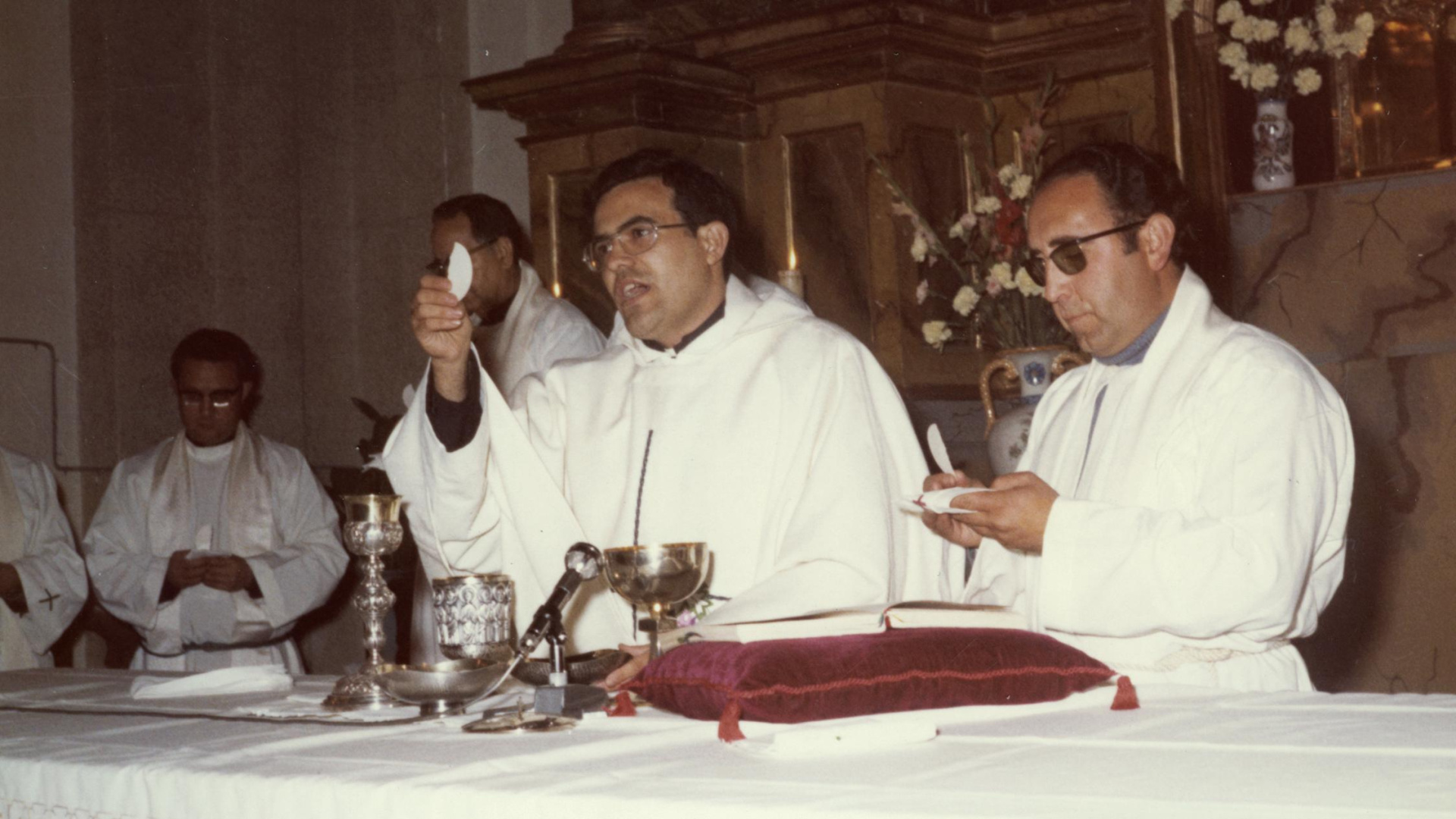 Demetrio Fernández, obispo emérito de Córdoba: "A mí me ha gustado toda la vida ser cura, de contacto directo con la gente"