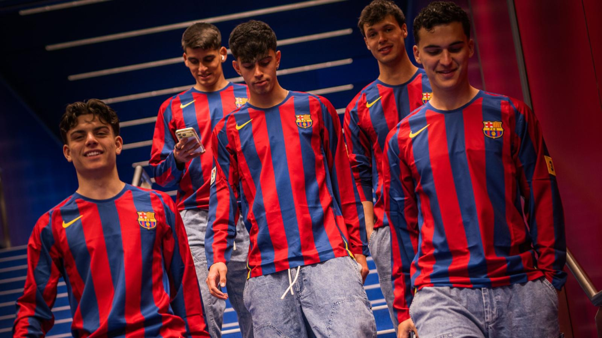 El Barça recupera la mítica camiseta de Ronaldinho de la Champions de 2006