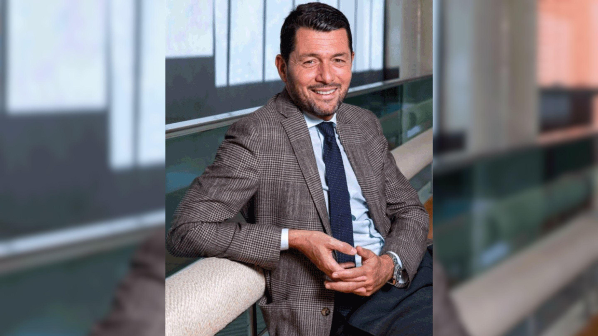 Alberto Breda, cirujano urólogo: "Las fronteras se están derribando; para mí operar a un paciente a 10.000 km de distancia cambia muy poco"