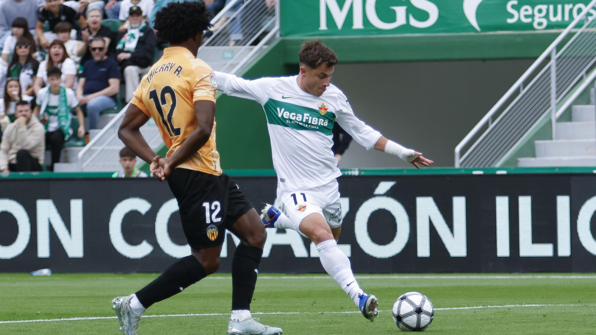 DIRECTO | Elche 0 - 0 Valencia; Casi se marca el Valencia en propia puerta