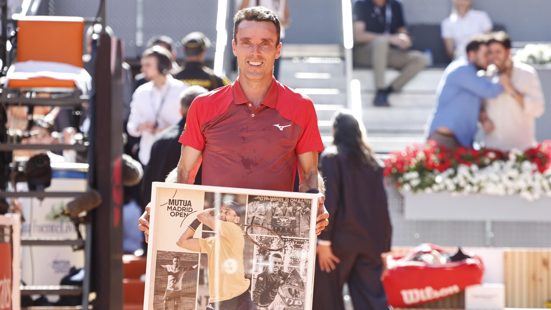 Bautista se da un agridulce último baile en Madrid