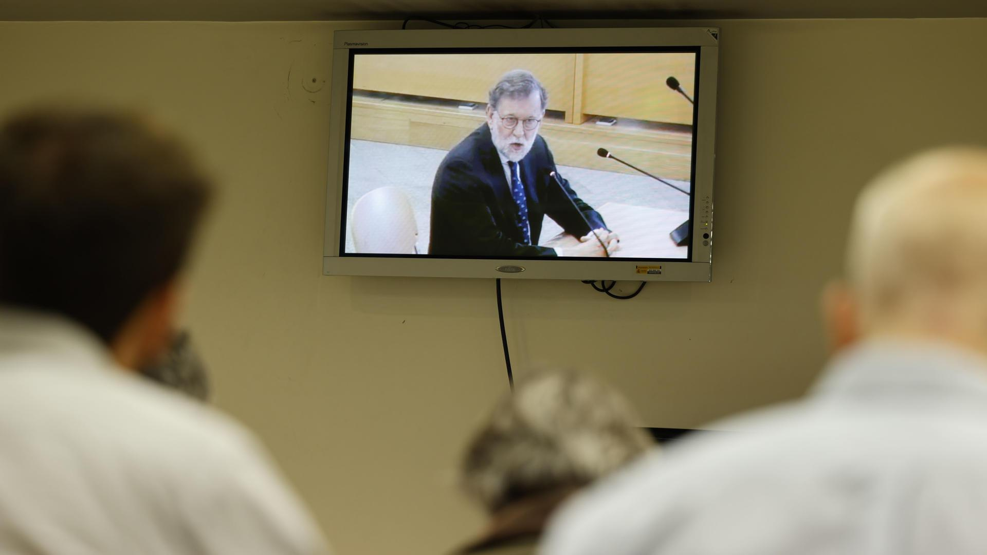 Rajoy niega haber dado indicaciones a Fernández Díaz sobre la contabilidad del PP