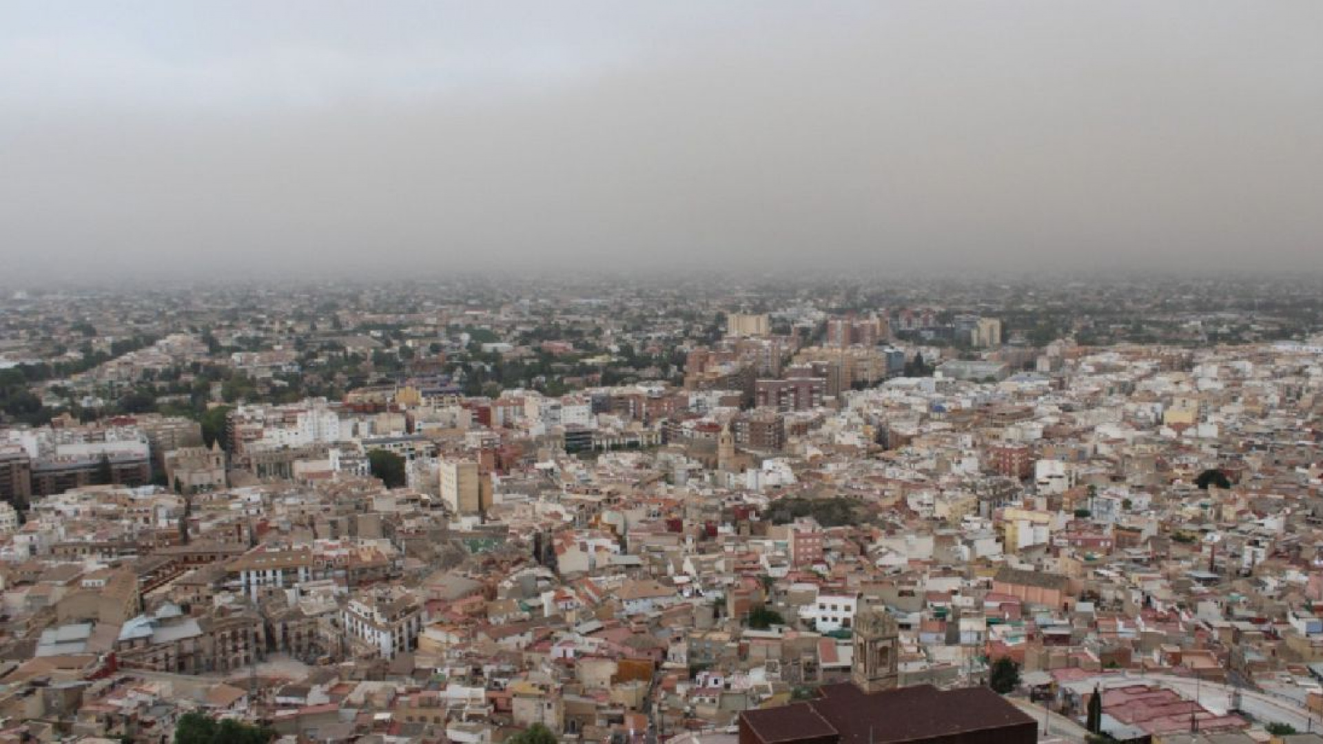 El polvo sahariano amenaza de nuevo la calidad del aire en Lorca