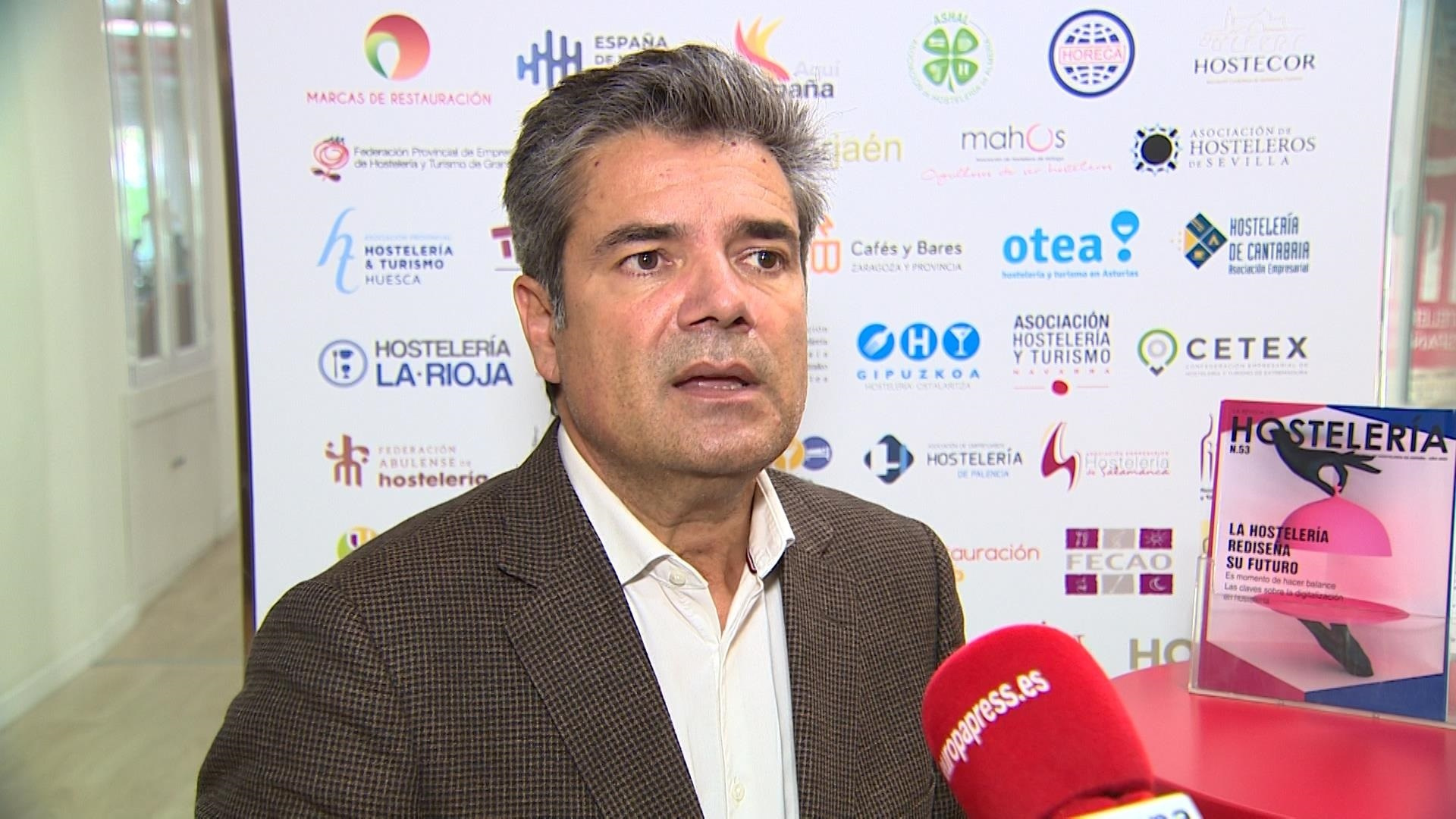 Emilio Gallego, experto en hostelería, sobre los precios en bares: "Los clientes ahora consumen medio menú, proliferan cantidades inferiores"