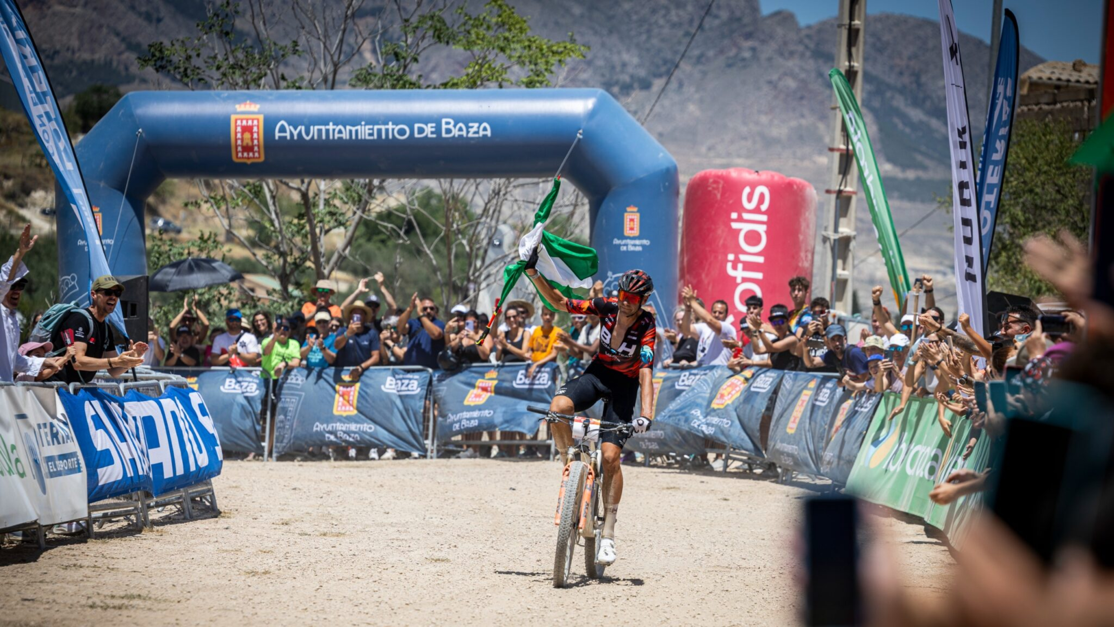 El BH Coloma Team arranca la temporada con tres podios en La Nucía