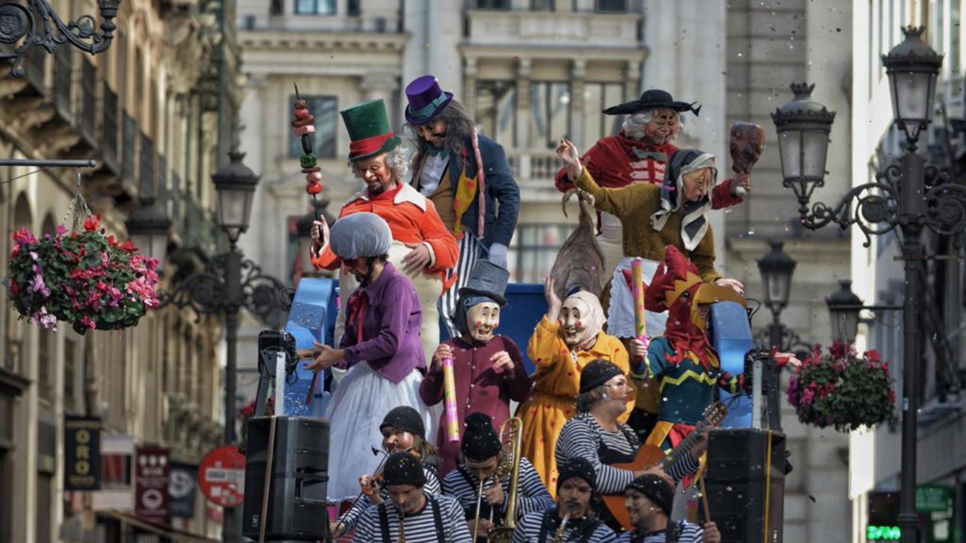 Zaragoza suspende el desfile del Carnaval por rachas de viento de más de 80 km/h